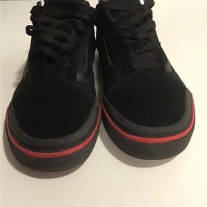 Vans Old Skool Skate Shoes Black Flame Wall” Size 5 (boy)  - 6.5 (Girl) Unixes